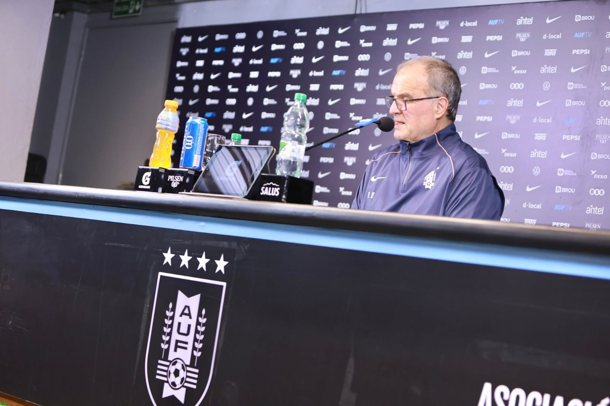 Bielsa: “No tuve problemas y nunca hice más concesiones con un jugador como con Valverde”
