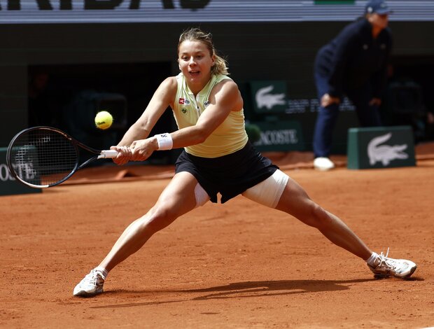Roland Garros: Maja Chwalinska a semifinales tras empezar en la qualy; Sabalenka afuera