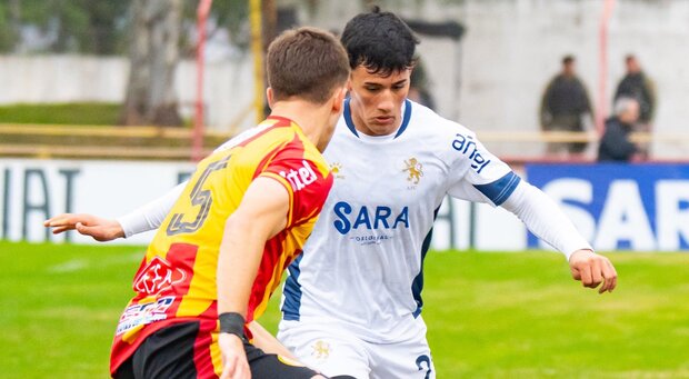 Intermedio: Albion derrotó 2-1 a Progreso en el Paladino y e