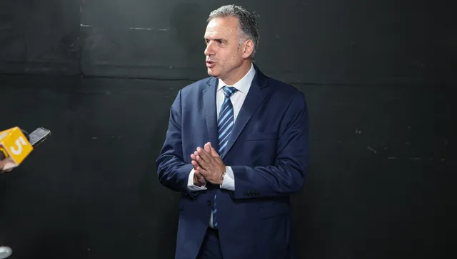 Bajo control