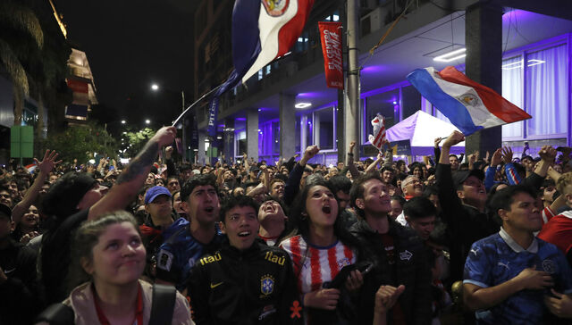 Festejen paraguayos