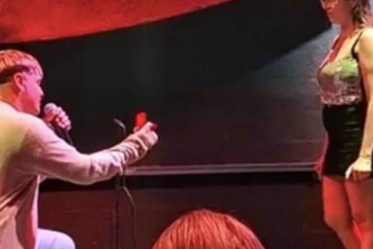 Trágico final: le pidió casamiento en el show de Daniel Agostini y lo rechazó en vivo