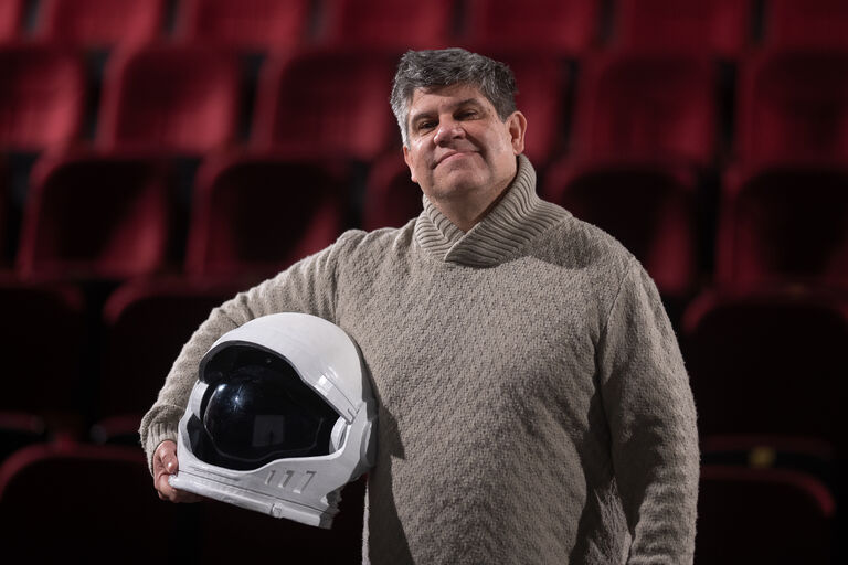 Fernando Amaral: “El teatro es educativo y tenemos que traer a la gente”