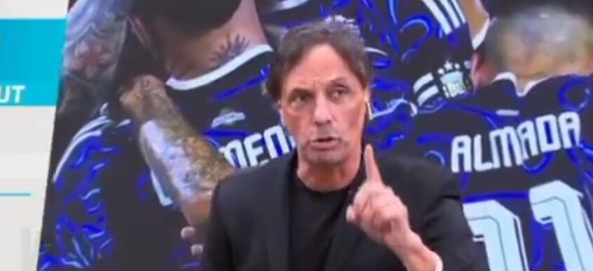 “Me quedo allá”: periodista argentino amenaza con no volver si pierden contra Uruguay
