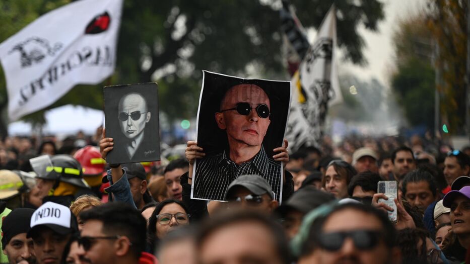 Adiós al Indio Solari: más de 50 cuadras de fila para despedir al ídolo del rock argentino