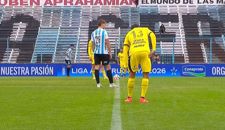 Intermedio: Cerro y Peñarol están empatando 0-0 en el Tróccoli, a puertas cerradas