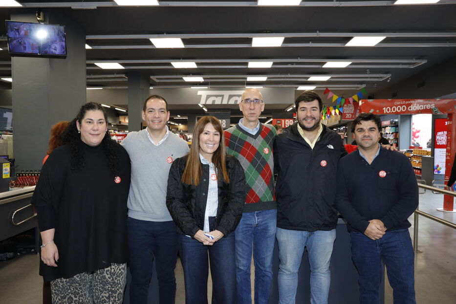 Gabriela Broda, Juan Pablo Cortez, Ximena Quintas, Alberto Calvo, Pablo Silvera, Juan Pablo Simonet. Foto: cedida a Montevideo Portal