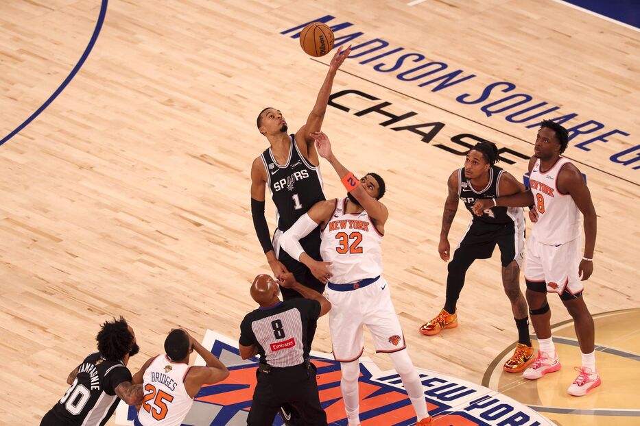 NBA: San Antonio Spurs ganó la tercera final en New York y está 2-1 abajo ante los Knicks