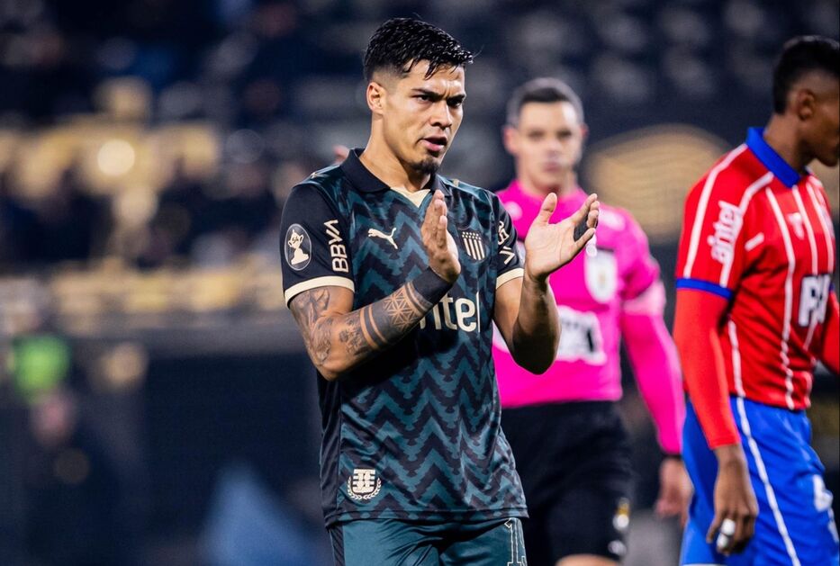 Las sanciones a expulsados de Peñarol y Nacional, y las situaciones de Arezo y Remedi