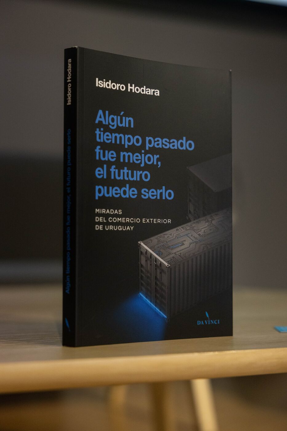 Isidoro Hodara presentó un libro sobre comercio exterior y el futuro de Uruguay