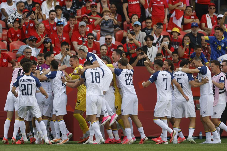Mundial 2026: Bosnia está derrotando 1-0 al local Canadá en Toronto por el grupo B