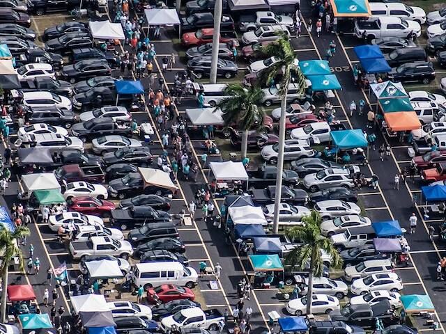 Mundial: Un parking para ver Uruguay puede costar hasta 500 dólares en Hard Rock Stadium