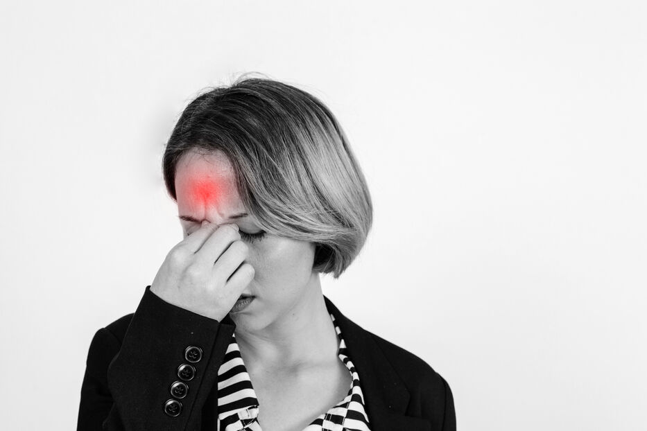 Las 9 señales que avisan que viene una migraña, horas antes del dolor