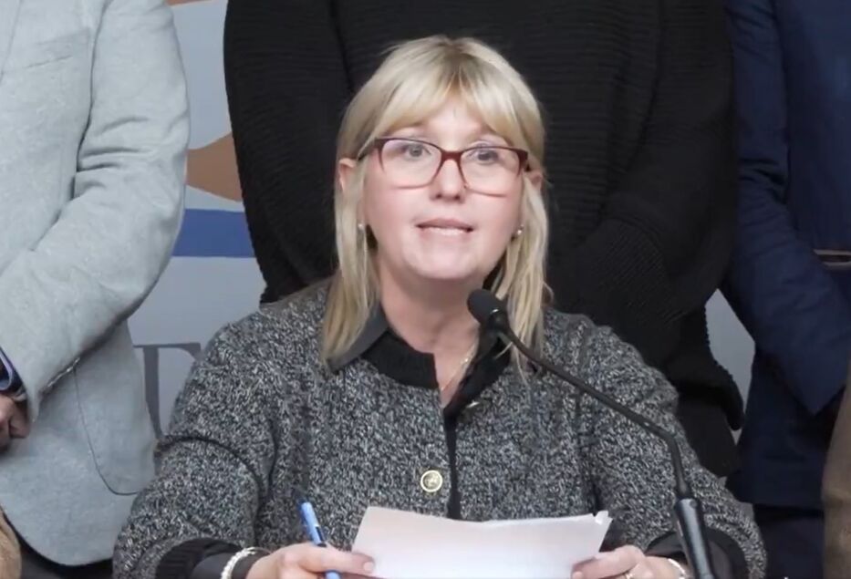 Lustemberg defendió reducción de la sanción a anestesista, y aseguró que no la conoce