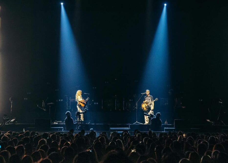 Con Jorge Drexler en el Antel Arena. Cortesía de Flor Gamba