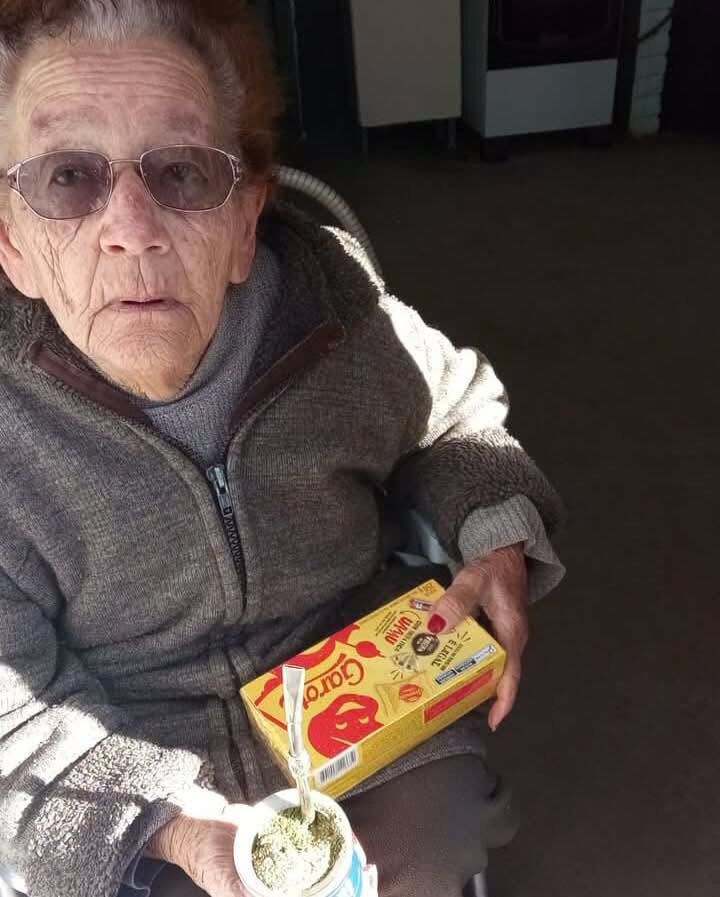 “Sabe dónde vivimos”: miedo de la familia de la anciana engañada por vendedor de pescado