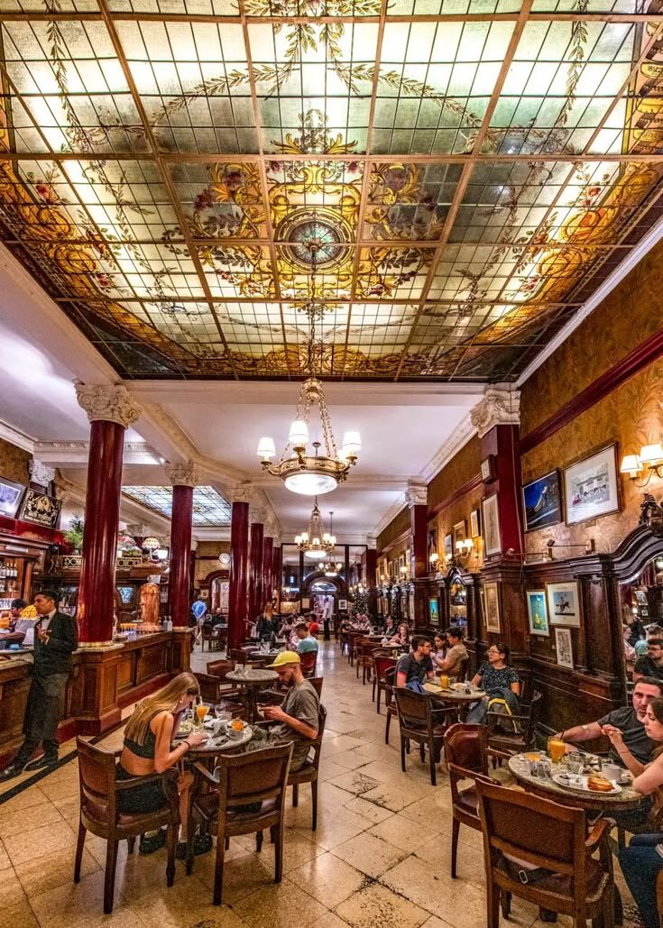 Café Tortoni / Difusión