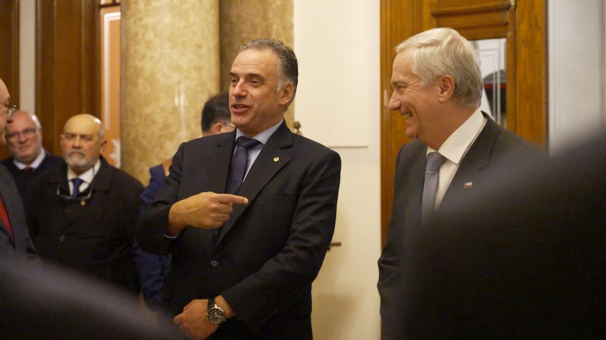 Uruguay y Chile firmaron acuerdos sobre firma digital y cooperación diplomática