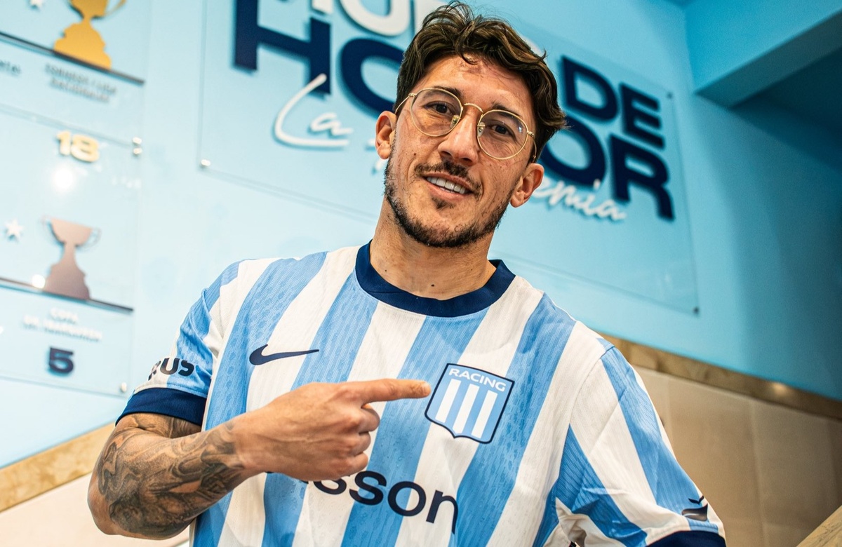 Alfonso Espino, que estuvo cerca de Nacional, fue presentado como refuerzo de Racing