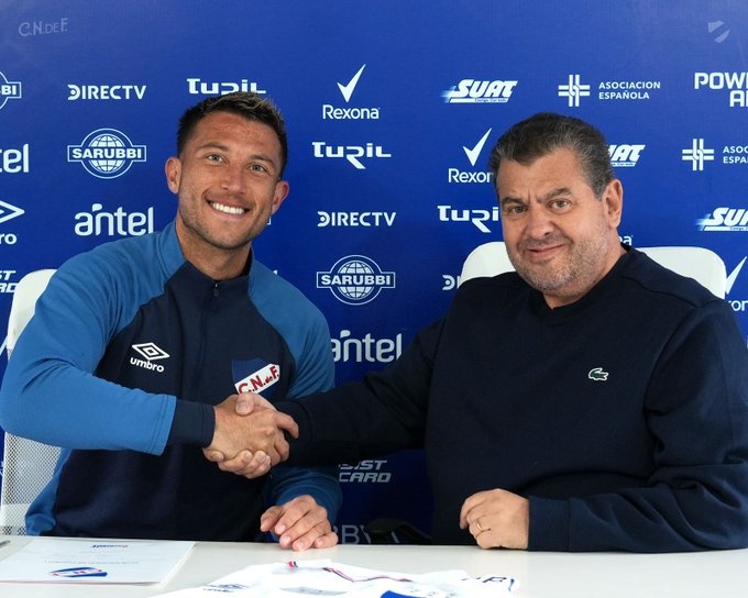 Nacional oficializó al dos veces mundialista Francisco Calvo y va por más jugadores