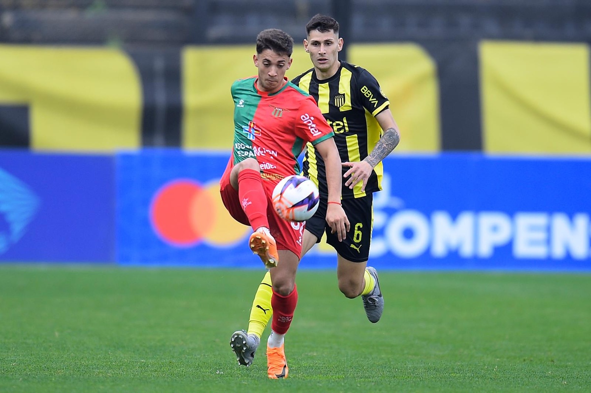 Clausura: Peñarol, con un retorno, enfrenta hoy a Boston River. Hora, TV y alineaciones