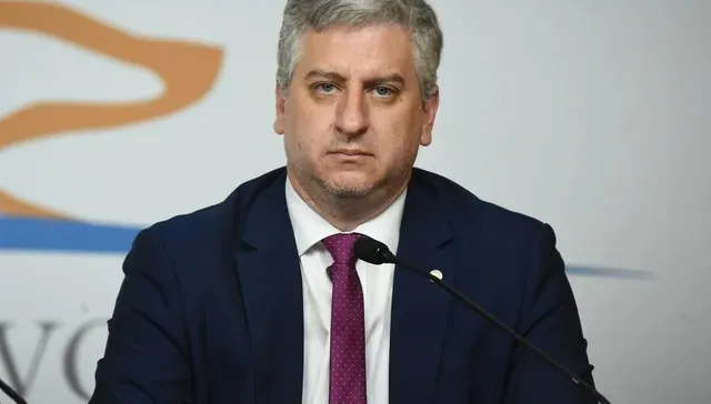 Sacó el tesauro