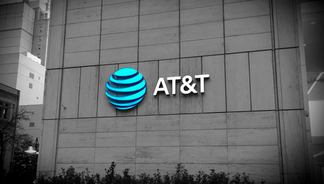 AT&T superó expectativas en ganancias y nuevos clientes