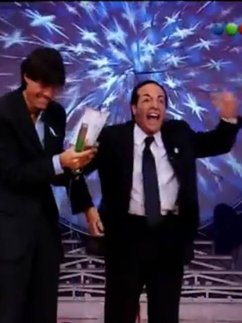 Haciendo de Rodríguez Saa.