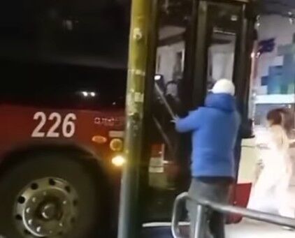 Entraron, lo encerraron y le “dieron lindo”: qué se sabe de la golpiza al chofer de Copsa