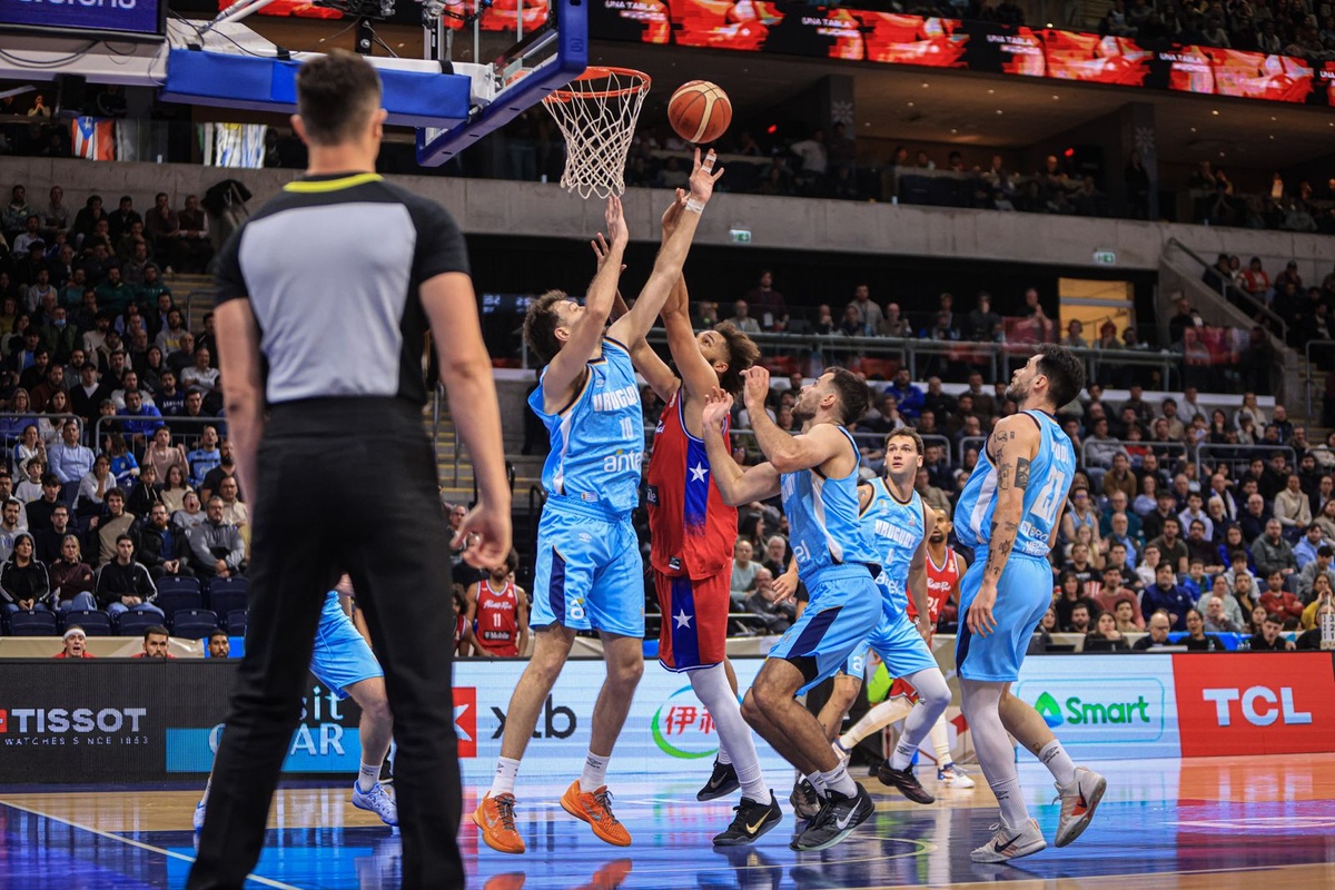 Básquet: Uruguay está derrotando a Puerto Rico en el Antel Arena. ¿Cómo verlo?
