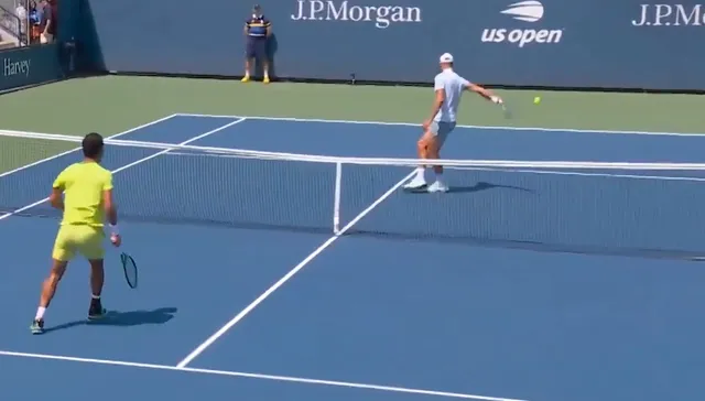 Tenés que cerrar el court