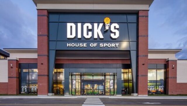 Acciones de Dick’s Sporting Goods se desploman 25,76%