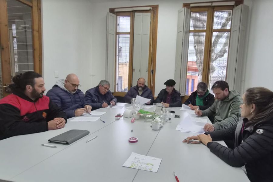 Sunca y empresarios firmaron para reducir jornada laboral a 40 horas: ¿cómo se aplicaría?
