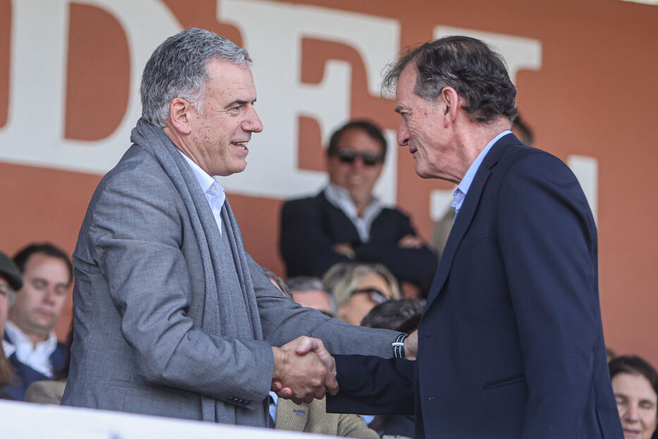 De regular juego online a un impuesto a bancos: las propuestas que presentó Manini a Orsi