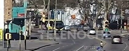 Imágenes mostraron al ómnibus de UCOT secuestrado acompañado por dos motocicletas