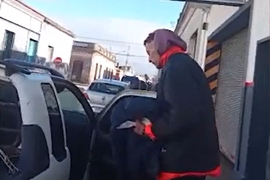 Delincuente salió de la comisaría, robó varios autos y fue detenido tras un insólito error