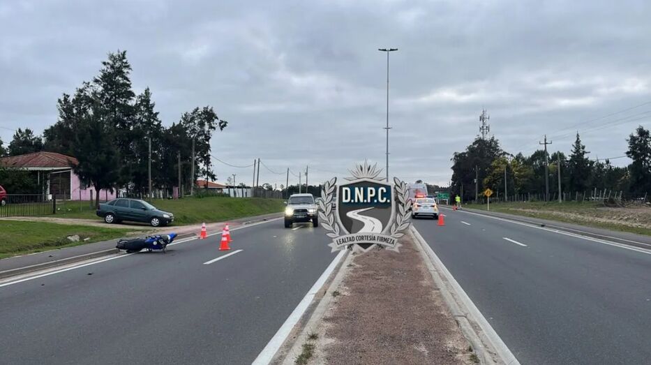 Lamentable: dos hombres murieron al estrellarse en moto contra una columna de alumbrado