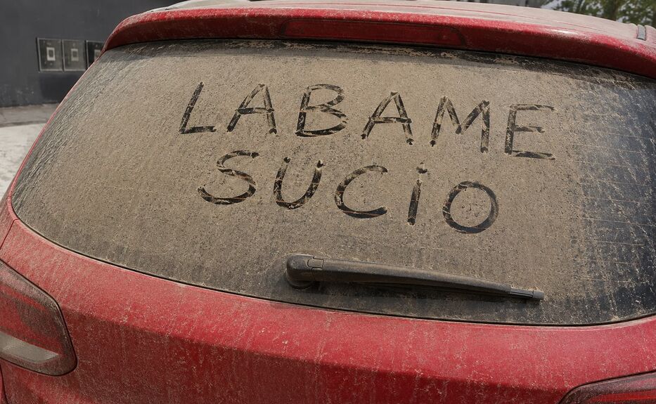 Tener el auto siempre duro de mugre: qué dice eso sobre su dueño, según una psicóloga