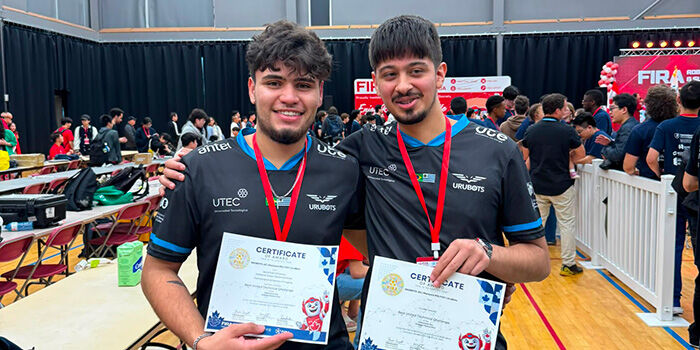 Los estudiantes de la UTEC de Rivera que fueron distinguidos con primer premio en Canadá