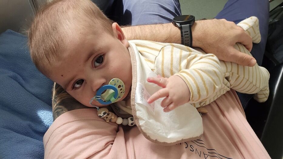 Jeremías: el bebé busca sobrevivir a la rara enfermedad que ya mató a tres familiares
