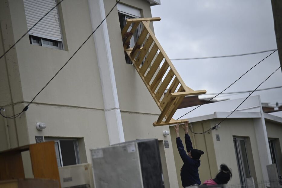 Ministerio de Vivienda realojó a 40 familias y avanzan en obras en barrio Puesta al Sol