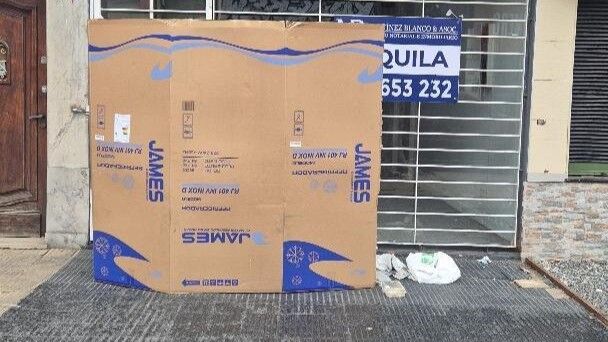 Denuncia “olor insoportable” fuera de su local y que Policía “mayoría de veces no acude”