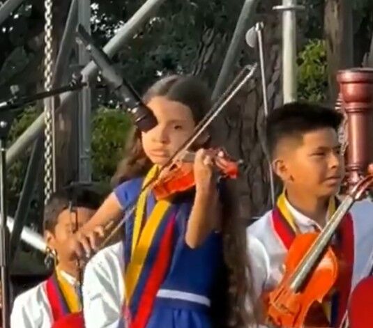 Tragedia en Venezuela: murió la violinista de 9 años que tocó ante el papa León XIV