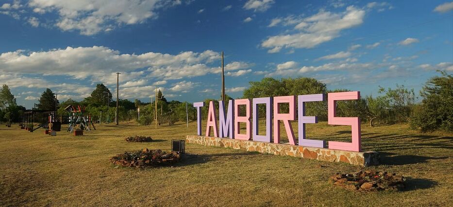 Tambores: vivir en un pueblo dividido entre dos departamentos donde el límite es anécdota