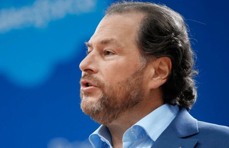 El CEO de Salesforce dice que la IA no mató al software tradicional