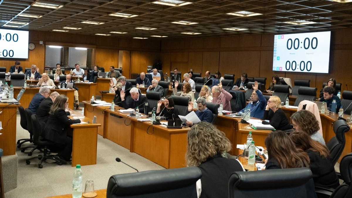 Rendición de Cuentas se aprobó en comisión del Senado; el lunes se trata en el pleno