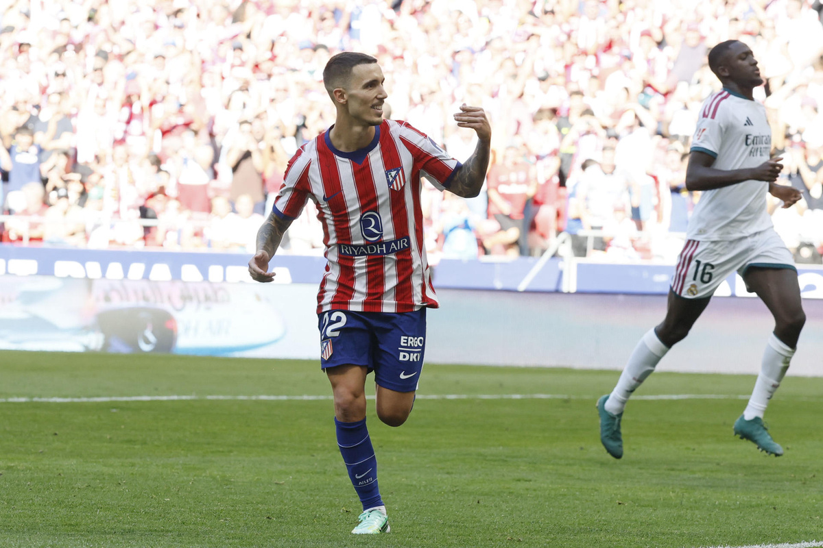 Atlético de Madrid ganó 2-1 el derbi ante Real Madrid, que terminó con 10 jugadores