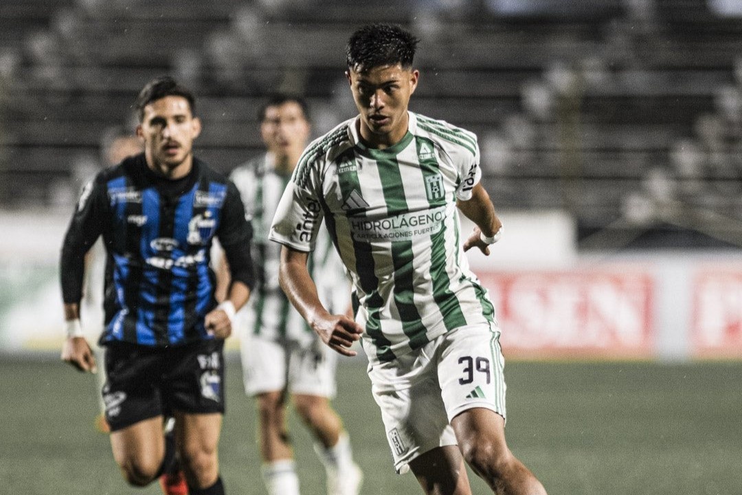 Clausura: Liverpool y Racing empataron sin goles en el Parque Viera, pero siguen soñando