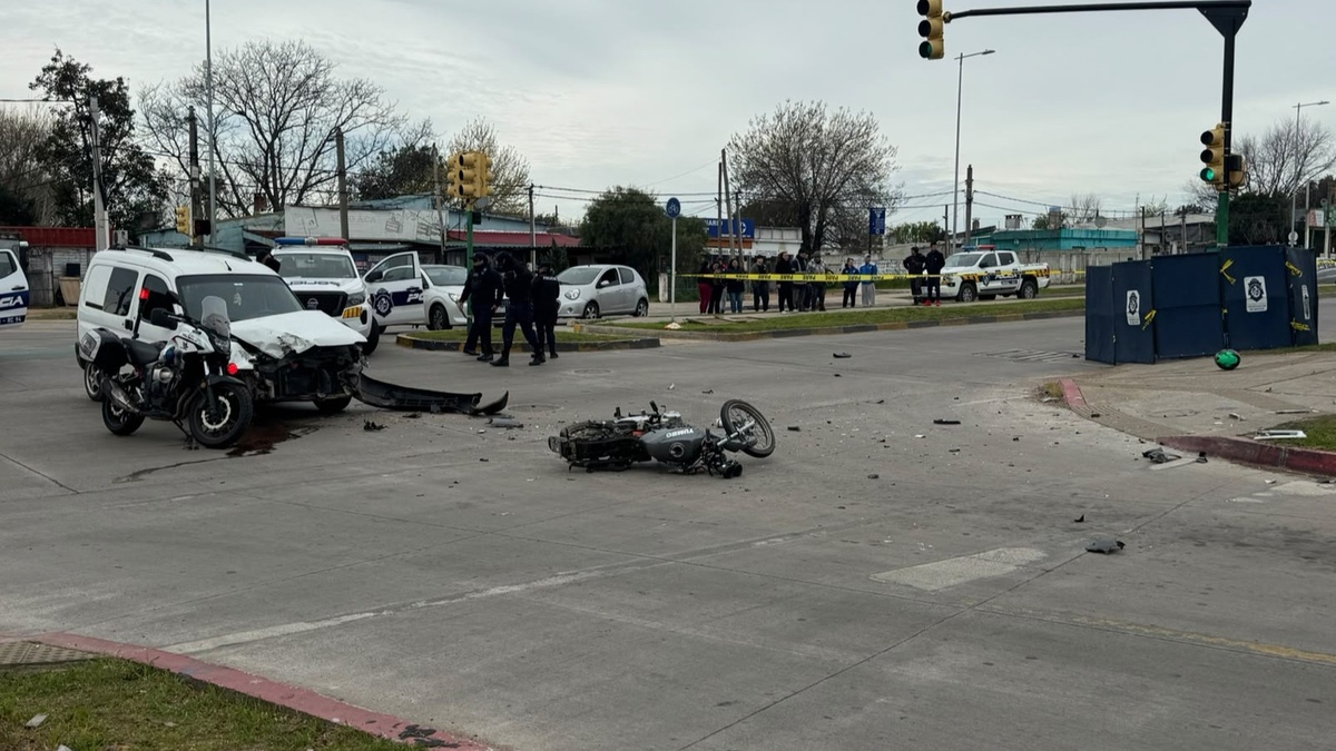 Adolescente murió en un choque en Manga; iba en moto con el novio y habrían pasado en rojo