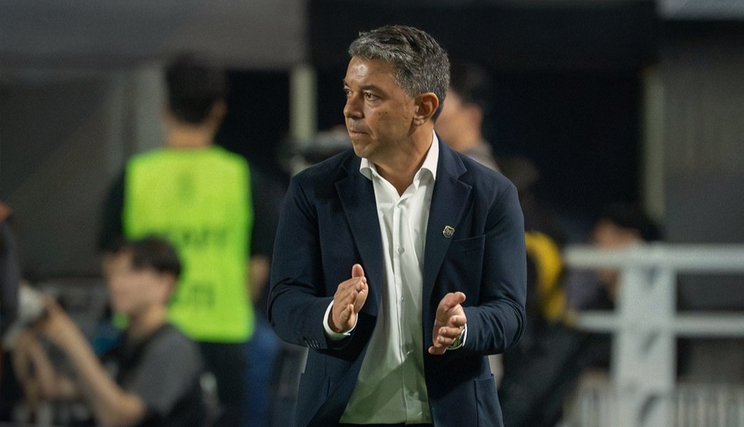 Gallardo debutó con un 0-3 como DT de Ecuador; Zinedine se estrenó en Francia y hubo más